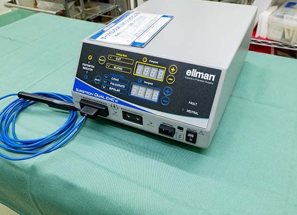 電気手術装置（ラジオ波メス）